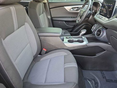 Used 2023 Chevrolet Blazer LT image 18