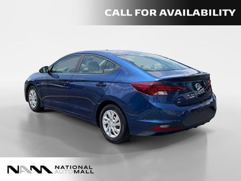 Used 2020 Hyundai Elantra SE FWD image 3