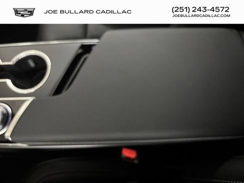New 2026 Cadillac Lyriq V w/ LPO, Floor Liner Package AWD/4WD image 28