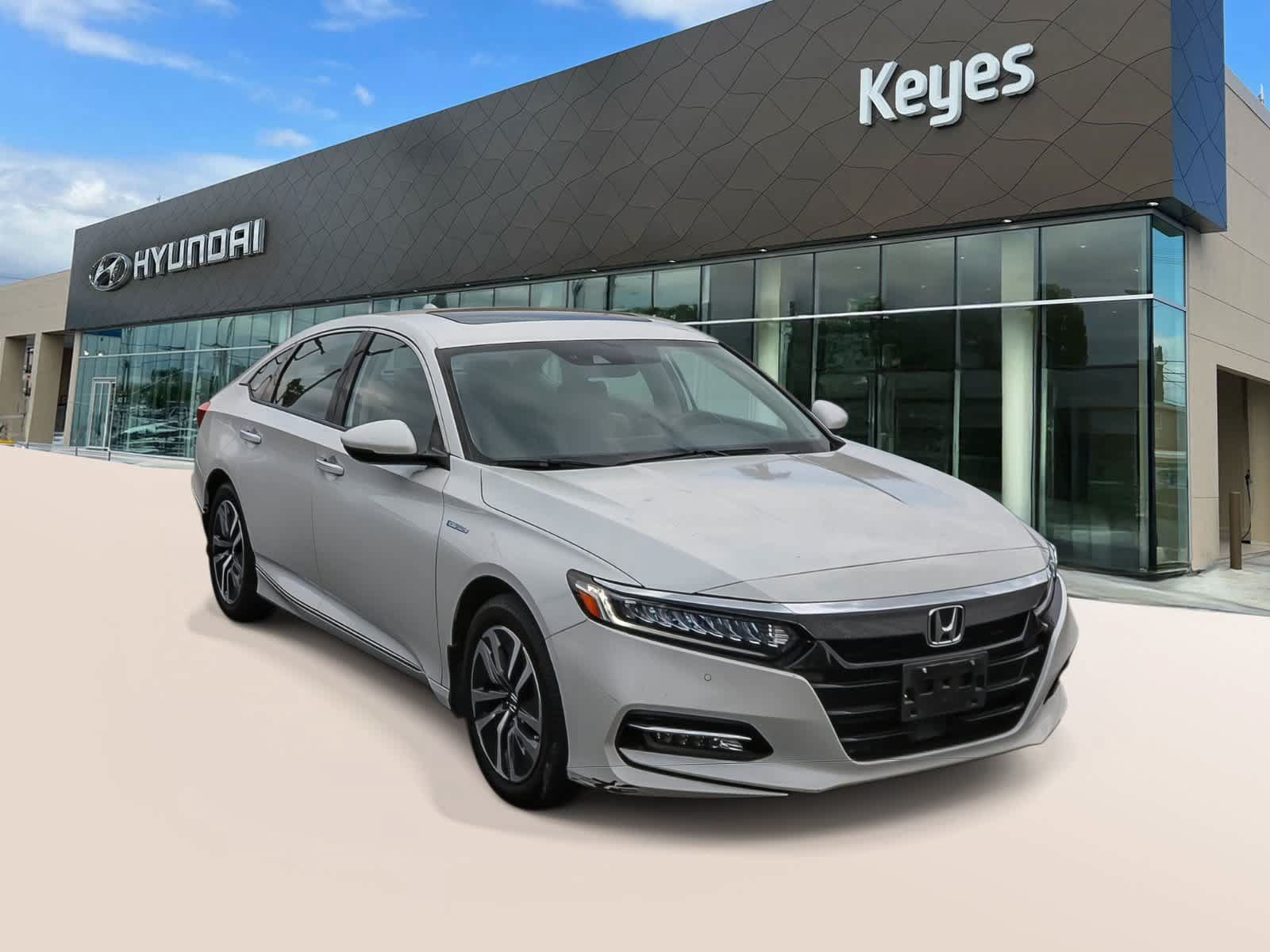 Used 2019 Honda Accord Touring image 3