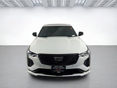 Used 2022 Cadillac CT4 V w/ Technology Package AWD/4WD image 4