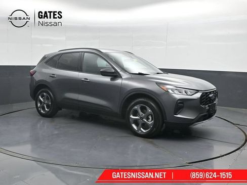 Used 2025 Ford Escape ST-Line AWD/4WD image 4