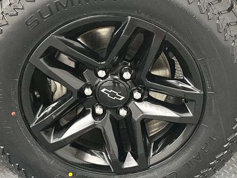 Used 2022 Chevrolet Silverado 1500 LT Trail Boss w/ LT Trail Boss Premium Package AWD/4WD image 21