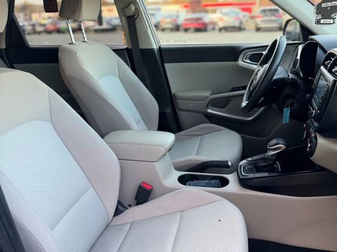 Used 2020 Kia Soul LX image 19