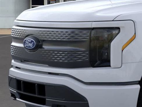 New 2025 Ford F150 Lightning XLT AWD/4WD image 17