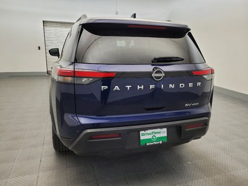 Used 2022 Nissan Pathfinder SV AWD/4WD image 6