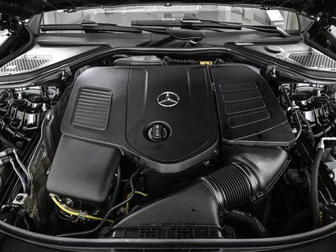 Used 2025 Mercedes-Benz E 350 4MATIC Sedan w/ Driver Assistance Package image 25