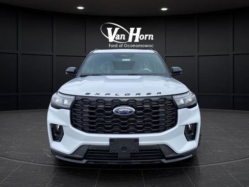 New 2026 Ford Explorer ST-Line w/ ST-Line Street Pack image 10