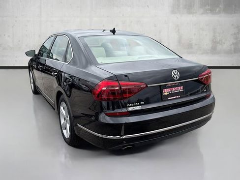 Used 2017 Volkswagen Passat 1.8T SE image 7