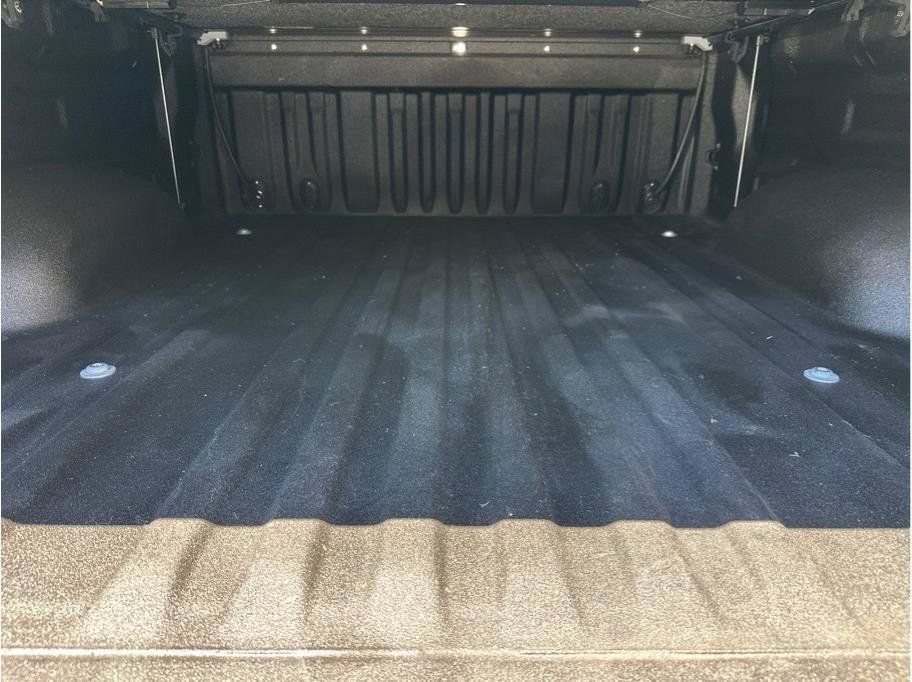 Used 2019 Toyota Tundra SR5 AWD/4WD image 15