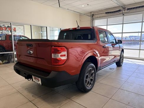 Used 2022 Ford Maverick XLT image 4