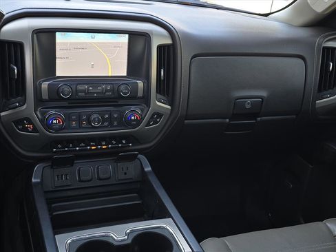 Used 2015 GMC Sierra 2500 Denali w/ Duramax Plus Package image 7
