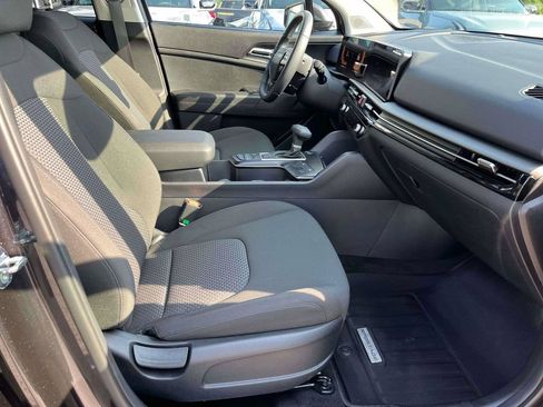 Certified 2026 Kia Sportage LX w/ LX Convenience Package AWD/4WD image 13