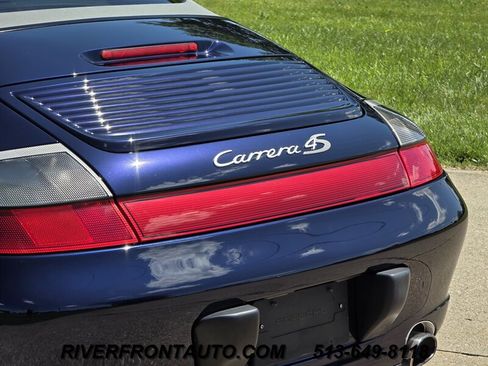 Used 2004 Porsche 911 Carrera RWD image 4