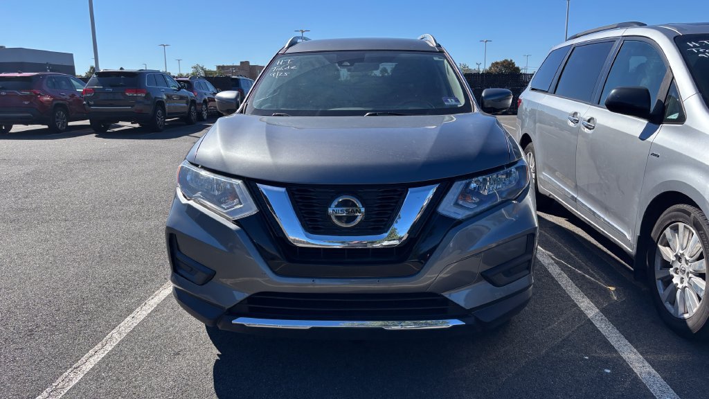 Used 2019 Nissan Rogue SV AWD/4WD image 2