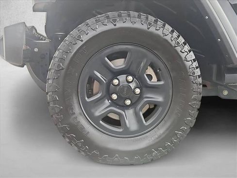 Used 2022 Jeep Wrangler Unlimited Sport AWD/4WD image 25