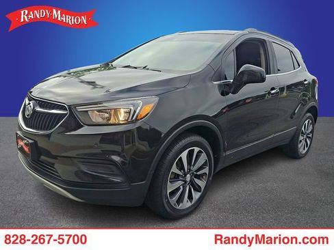 Used 2022 Buick Encore Preferred w/ Safety Package II AWD/4WD image 1