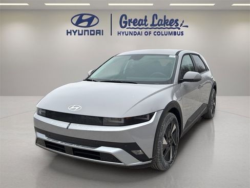 Certified 2025 Hyundai Ioniq 5 SE image 1