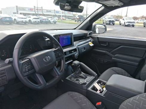 New 2026 Toyota Tacoma SR5 AWD/4WD image 9