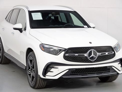Used 2023 Mercedes-Benz GLC 300 w/ Pinnacle Trim Package image 59