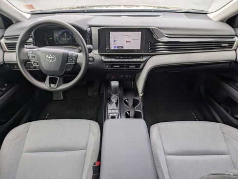 Used 2025 Toyota Camry LE w/ Convenience Package FWD image 14