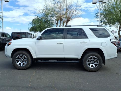 Used 2023 Toyota 4Runner TRD Off-Road Premium w/ Off Road Premium Plus Package AWD/4WD image 2