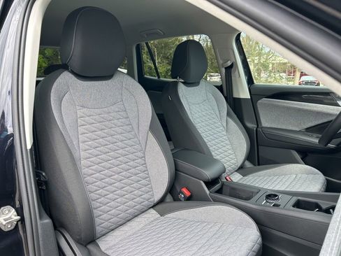 New 2026 Volkswagen Tiguan S FWD image 43