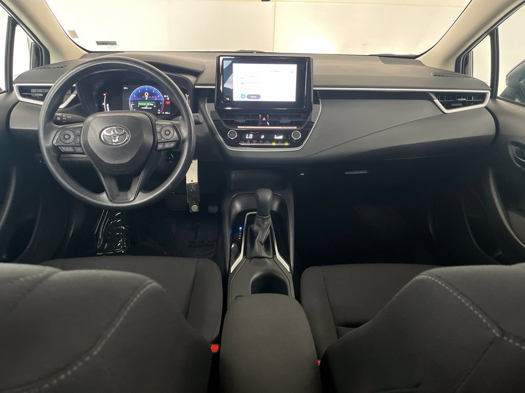 Used 2026 Toyota Corolla LE FWD image 30