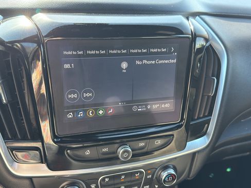 Used 2023 Chevrolet Traverse LT AWD/4WD image 23