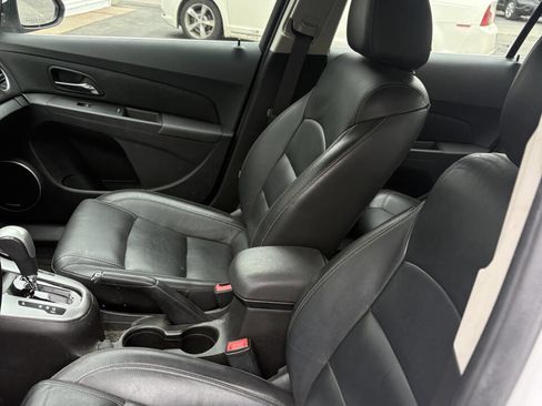 Used 2016 Chevrolet Cruze LT w/ Sun, Sound and Sport Package image 13