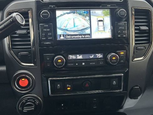 Used 2016 Nissan Titan Platinum Reserve image 21