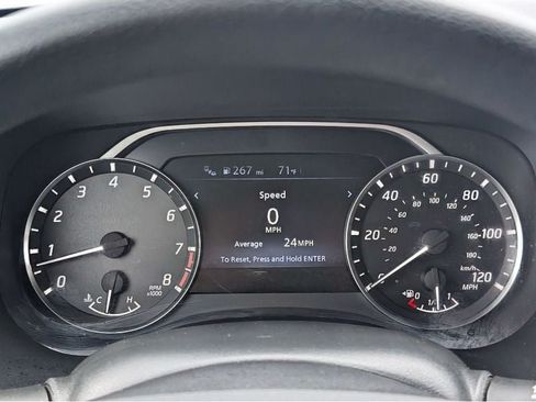 Used 2023 Nissan Frontier SV w/ Technology Package RWD image 21