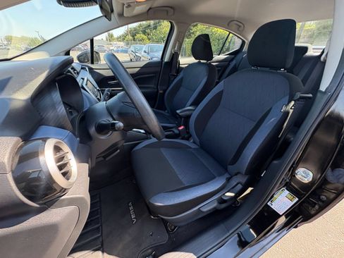 Used 2025 Nissan Versa SV FWD image 34