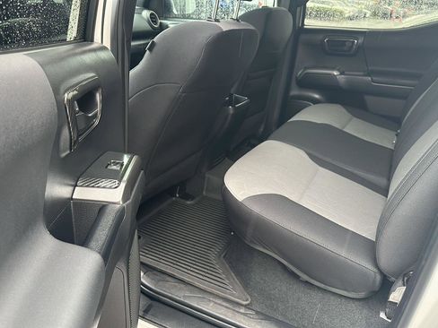 Used 2023 Toyota Tacoma TRD Off-Road w/ Technology Package image 17