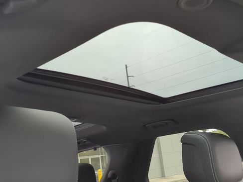 Certified 2023 Land Rover Discovery S R-Dynamic image 19