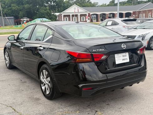 Used 2019 Nissan Altima 2.5 S FWD image 8