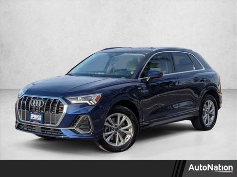 Used 2023 Audi Q3 2.0T Premium w/ Convenience Package image 1