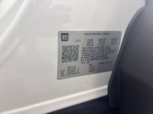 Used 2025 Chevrolet Trax LT w/ Driver Confidence Package FWD image 16