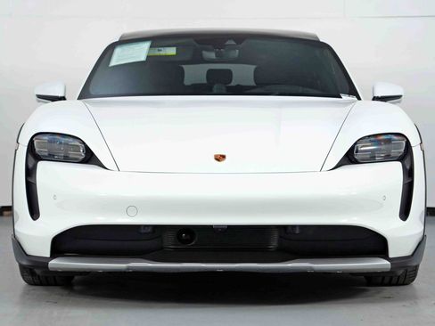 Used 2024 Porsche Taycan 4 Cross Turismo w/ Premium Package image 7