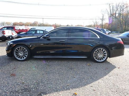 Used 2023 Mercedes-Benz S 580 4MATIC Sedan image 2