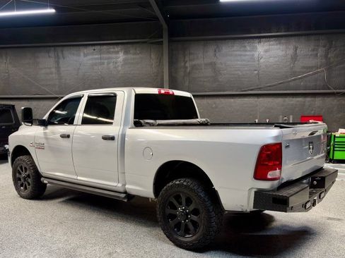 Used 2016 RAM 2500 Tradesman w/ Chrome Appearance Group AWD/4WD image 3