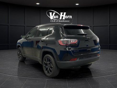 New 2025 Jeep Compass Latitude w/ Sun & Sound Group image 3