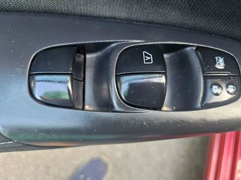 Used 2015 Nissan Sentra SV FWD image 30