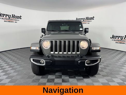 Used 2022 Jeep Wrangler Unlimited Sahara image 4