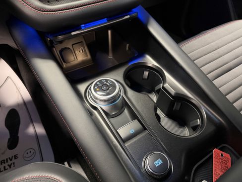 Used 2025 Ford Explorer ST-Line w/ Premium Package image 12