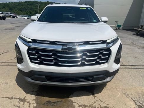 Used 2025 Chevrolet Equinox LT w/ Convenience Package II AWD/4WD image 11