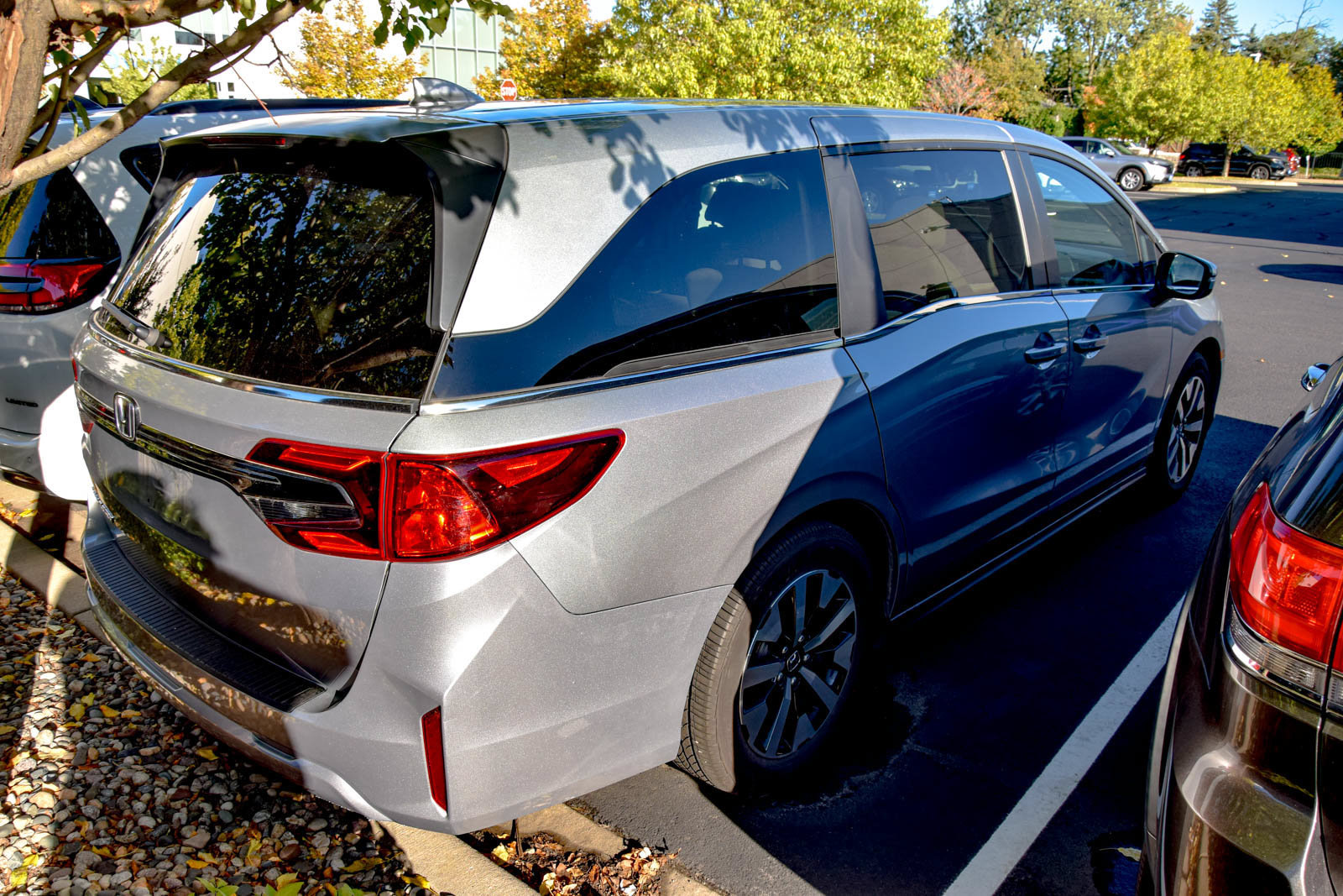 Used 2025 Honda Odyssey EX-L image 16