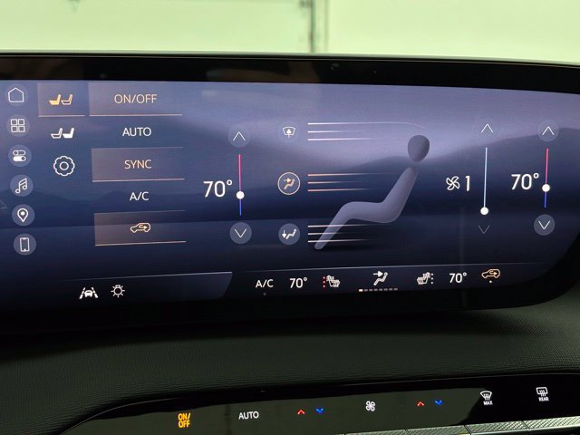 New 2026 Buick Enclave Sport Touring w/ Power Package AWD/4WD image 32