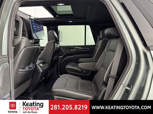 Used 2024 Cadillac Escalade Sport w/ Touring Package image 15