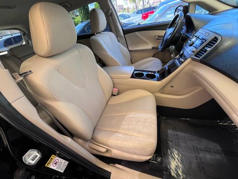 Used 2009 Toyota Venza FWD image 13